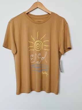 Hurley Short-Sleeve Crewneck Tee in Camel